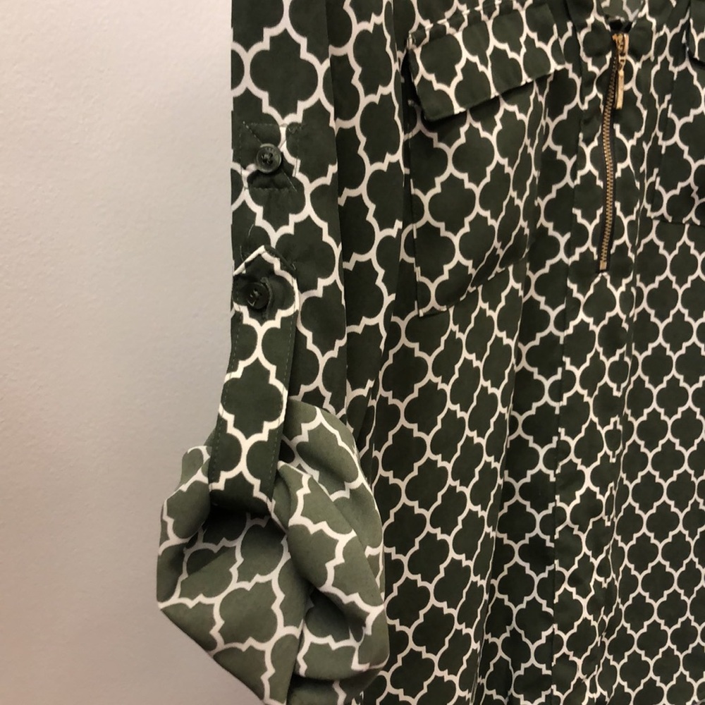 Express Green With White Pattern Long Sleeve Blou… - image 6